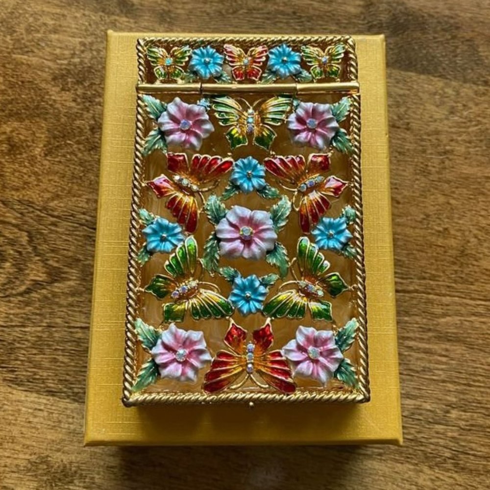 RUCINNI Beautiful Accessorie Gold Plated/Genuine Swarovski Crystals Trinket case